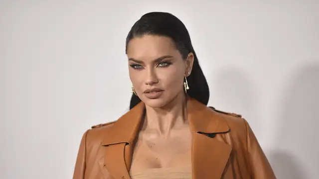 La original manera en la que Adriana Lima ha anunciado su tercer embarazo