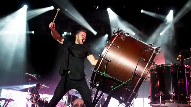 Dan Reynolds de Imagine Dragons durante un concierto