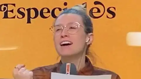 Eva Soriano cantando 'Ay Ganar' Eva Soriano cantando 'Ay Ganar'