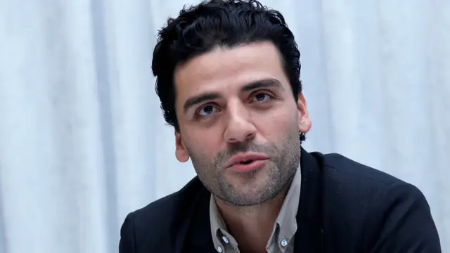 El actor Oscar Isaac protagoniza la miniserie 'Caballero luna'