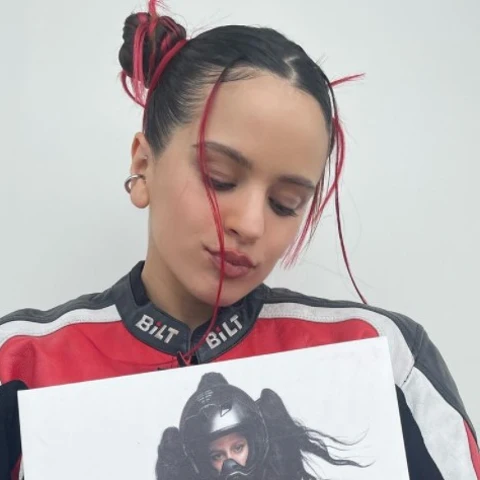 Rosalía comparte la letra de 'DINERO Y LIBERTAD', la canción descartada de 'MOTOMAMI'