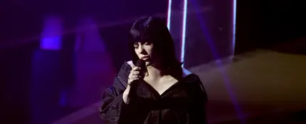 Billie EIlish y Finneas emocionan en los Oscar con 'No time to die' Billie EIlish y Finneas emocionan en los Oscar con 'No time to die'
