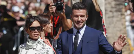 Los precedentes nupciales de la familia Beckham: así fue la apoteósica boda de Victoria y David Los precedentes nupciales de la familia Beckham: así fue la apoteósica boda de Victoria y David