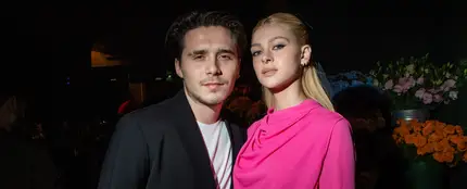 Nicola Peltz y Brooklyn Beckham, en un desfile de Valentino en la Semana de la Moda de París Nicola Peltz y Brooklyn Beckham, en un desfile de Valentino en la Semana de la Moda de París