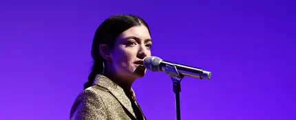 Lorde canta 'Hentai' de Rosalía Lorde canta 'Hentai' de Rosalía