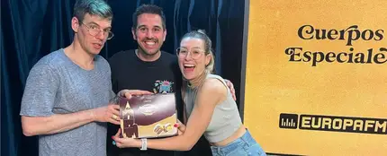 Fran Pati cierra la semana en 'Cuerpos Especiales' con Miguelitos, pueblos e imitaciones animales Fran Pati cierra la semana en 'Cuerpos Especiales' con Miguelitos, pueblos e imitaciones animales