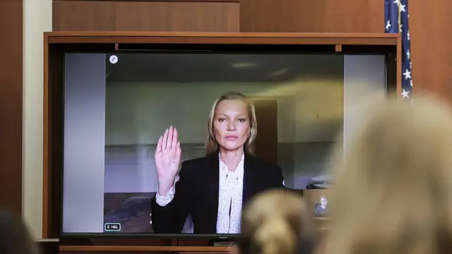 Kate Moss aclara qué ocurió en el incidente de la escalera en el juicio de Johnny Depp y Amber Heard