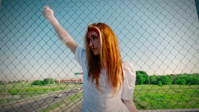 Belén Aguilera saca su instinto animal en el videoclip de 'Antagonista'