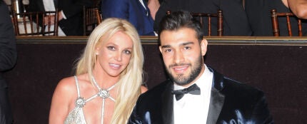La cantante Britney Spears junto a su pareja, el modelo Sam Asghari.