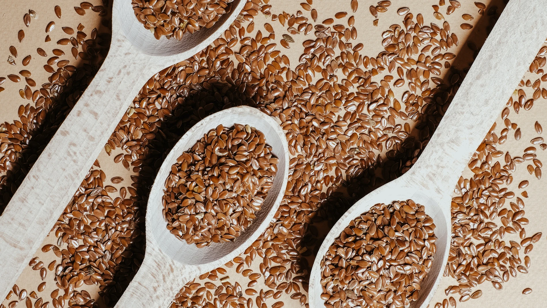 Por qué están tan de moda las semillas de lino: estos son todos sus beneficios 
