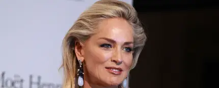 El sufrimiento de Sharon Stone para ser madre: "Perdí nueve hijos por aborto espontáneo" El sufrimiento de Sharon Stone para ser madre: "Perdí nueve hijos por aborto espontáneo"