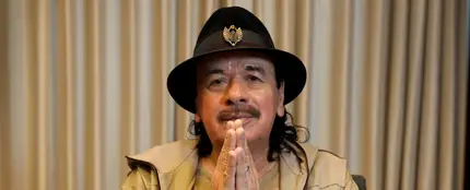 El guitarrista Carlos Santana El guitarrista Carlos Santana