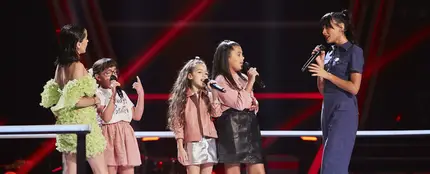 Aitana y Evaluna cantan con sus niñas el tema ‘Aunque no sea conmigo’ en ‘La Voz Kids’ Aitana y Evaluna cantan con sus niñas el tema ‘Aunque no sea conmigo’ en ‘La Voz Kids’