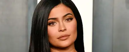 Kylie Jenner recibe duras críticas tras usar su jet privado para vuelos de tres minutos Kylie Jenner recibe duras críticas tras usar su jet privado para vuelos de tres minutos