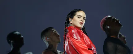 Rosalía durante un concierto de su gira 'Motomami' Rosalía durante un concierto de su gira 'Motomami'