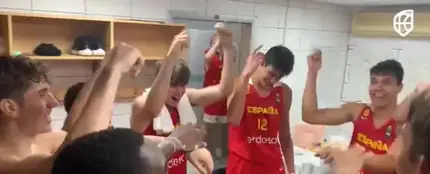 'Despechá' de Rosalía se cuela en el vestuario de la Selección Española U18 de Baloncesto 'Despechá' de Rosalía se cuela en el vestuario de la Selección Española U18 de Baloncesto