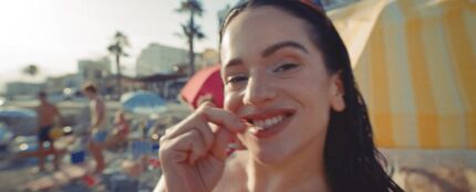 Rosal&iacute;a desvela las primeras im&aacute;genes del videoclip de 'Despech&aacute;' y confirma su fecha de estreno 