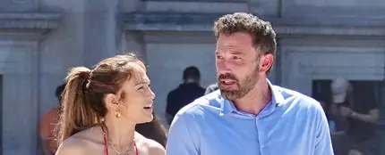Ben Affleck y Jennifer Lopez, durante su luna de miel en París Ben Affleck y Jennifer Lopez, durante su luna de miel en París