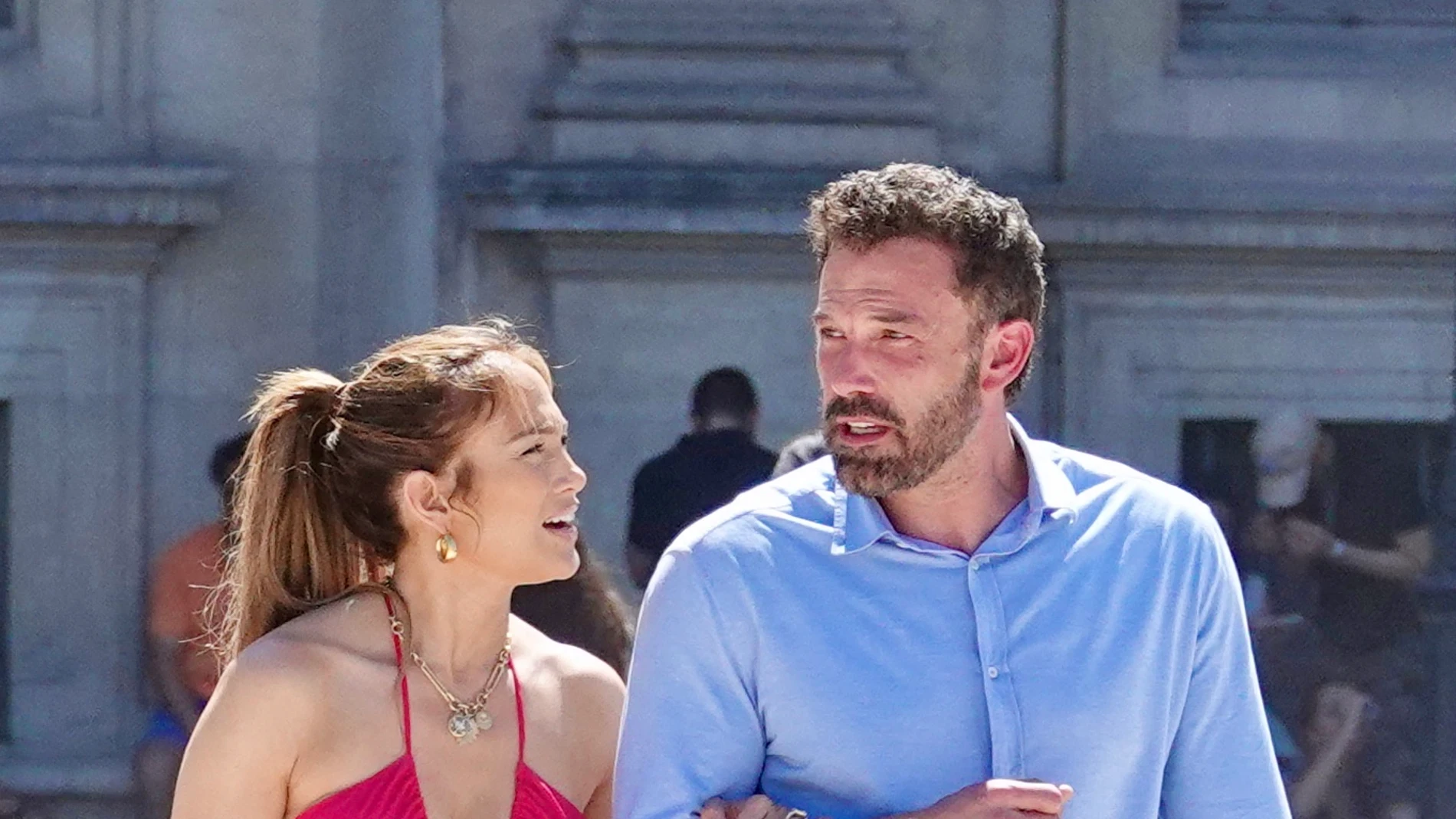 Ben Affleck y Jennifer Lopez, durante su luna de miel en París