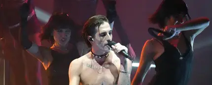Damiano David, líder de Måneskin, durante su actuación en los MTV VMAs 2022. Damiano David, líder de Måneskin, durante su actuación en los MTV VMAs 2022.