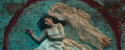 Imagen de la serie 'La novia gitana', basada en la novela de Carmen Mola y protagonizada por Nerea Barros. Imagen de la serie 'La novia gitana', basada en la novela de Carmen Mola y protagonizada por Nerea Barros.