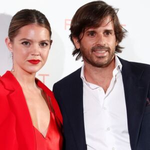 Isabella Junot junto a su marido Tamara Falc&oacute;.