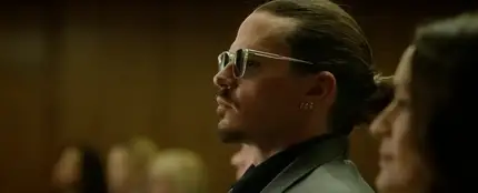 Frame del trailer de 'Hot take', el documental sobre el juicio de Johnny Depp y Amber Heard Frame del trailer de 'Hot take', el documental sobre el juicio de Johnny Depp y Amber Heard