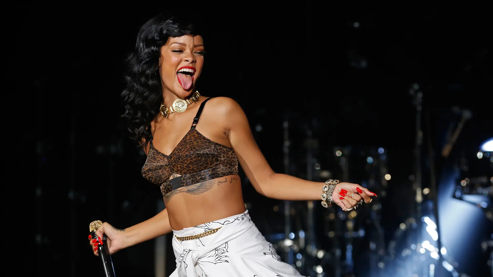 Rihanna durante un concierto