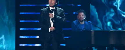 Raphael junto a Pablo López en los premios Billboard de la Música Latina Raphael junto a Pablo López en los premios Billboard de la Música Latina