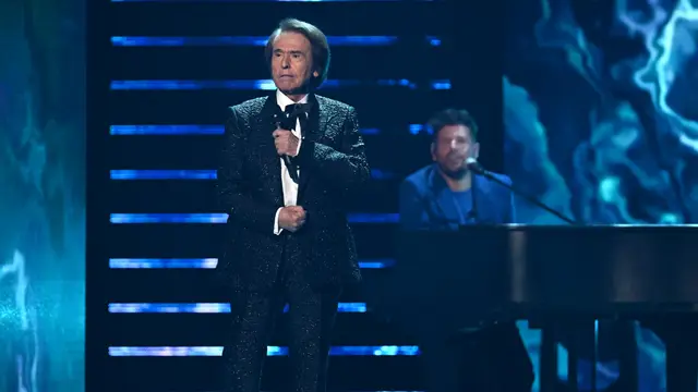 Raphael junto a Pablo López en los premios Billboard de la Música Latina