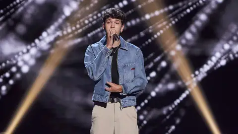 La enorme evolución de Javier Crespo al regresar a ‘La Voz’ cantando ‘Manos de tijera’ La enorme evolución de Javier Crespo al regresar a ‘La Voz’ cantando ‘Manos de tijera’