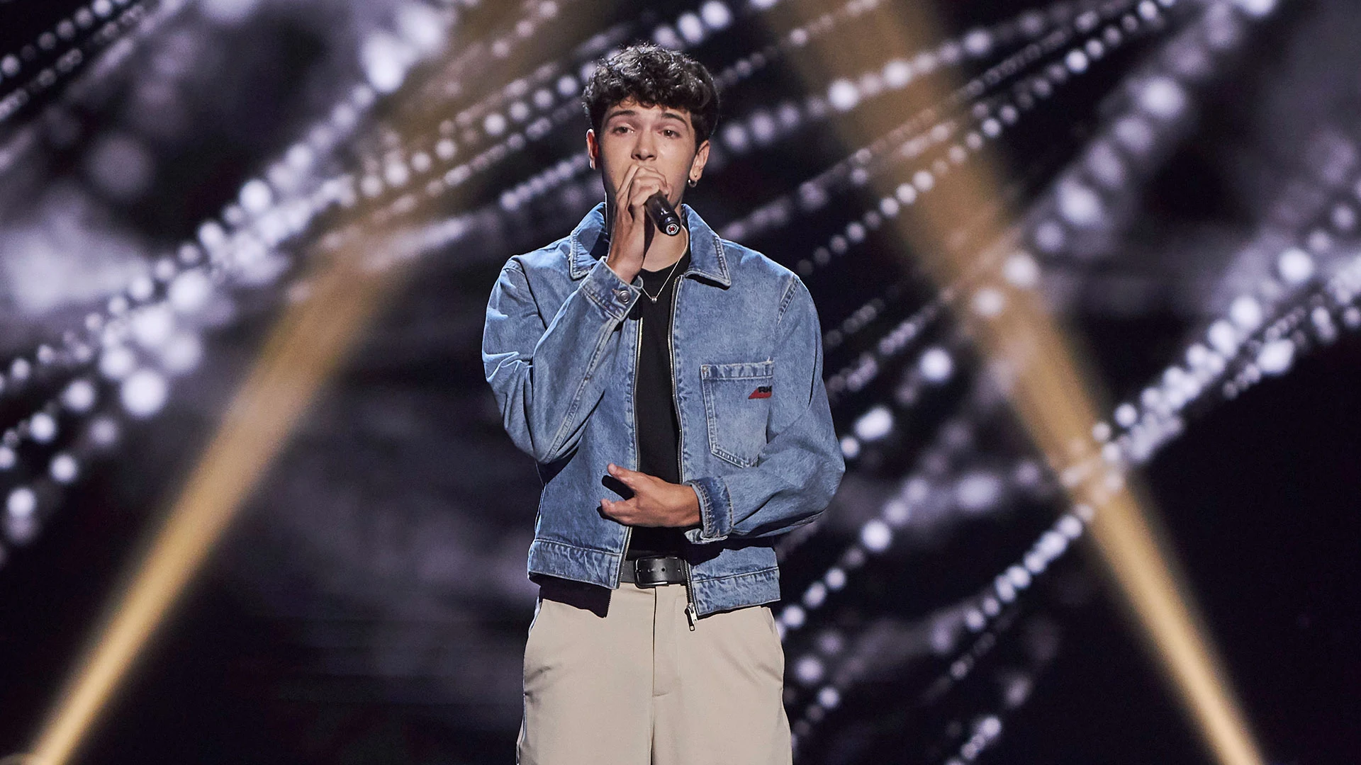 La enorme evolución de Javier Crespo al regresar a ‘La Voz’ cantando ‘Manos de tijera’ La enorme evolución de Javier Crespo al regresar a ‘La Voz’ cantando ‘Manos de tijera’