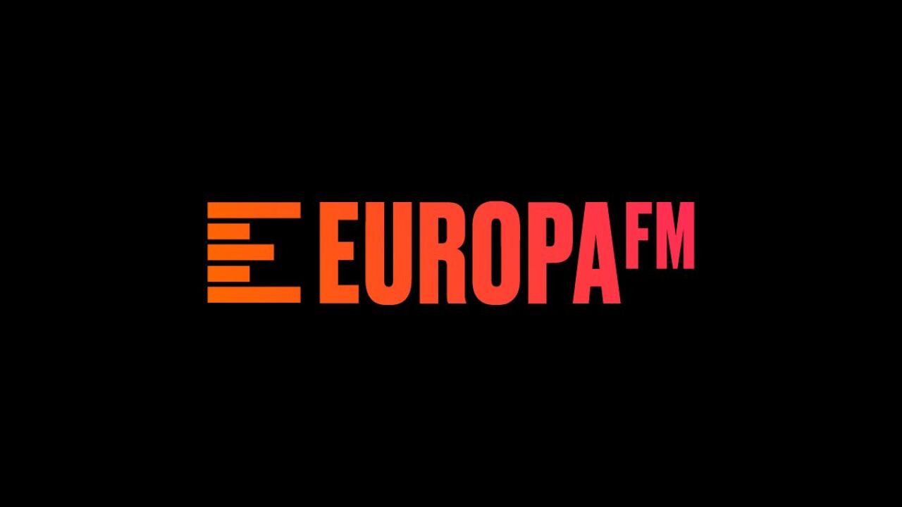 boton escuchar radio