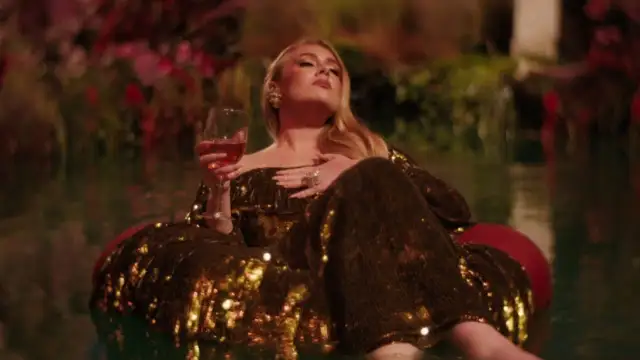 Adele estrena el videoclip de 'I Drink Wine'