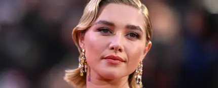 a actriz Florence Pugh a actriz Florence Pugh