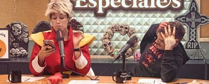 Eva Soriano e Iggy Rub&iacute;n disfrazados de Halloween en 'Cuerpos especiales'