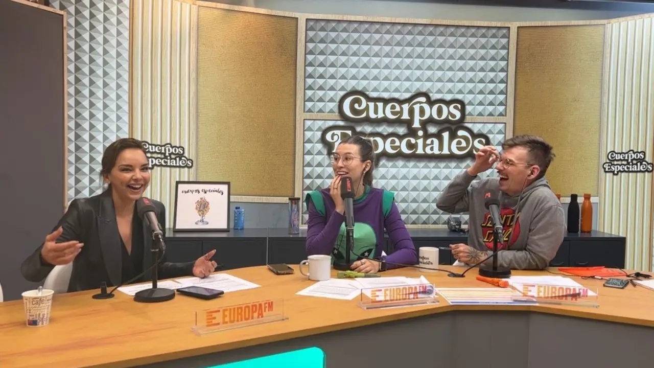 Chenoa con Eva Soriano e Iggy Rubín en 'Cuerpos especiales' Chenoa con Eva Soriano e Iggy Rubín en 'Cuerpos especiales'