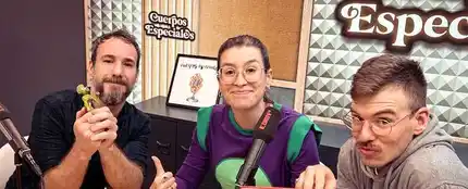 Pepe Larraz visita 'Cuerpos especiales' Pepe Larraz visita 'Cuerpos especiales'