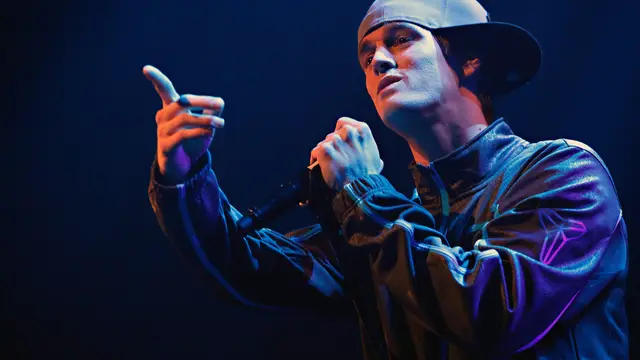La familia que deja atrás Aaron Carter: su hermano Nick, y su hijo Prince y su pareja Melanie Martín