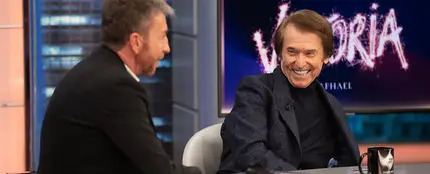 Raphael le pide más marcha a Pablo López en su próximo trabajo: "He llegado a grabar un disco en un día" Raphael le pide más marcha a Pablo López en su próximo trabajo: "He llegado a grabar un disco en un día"