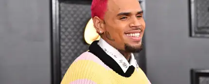 En enfado de Chris Brown por la cancelación de su tributo a Michael Jackson en los premios AMA En enfado de Chris Brown por la cancelación de su tributo a Michael Jackson en los premios AMA