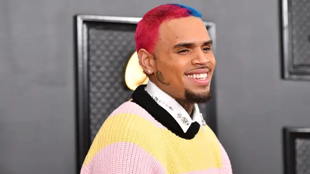 En enfado de Chris Brown por la cancelación de su tributo a Michael Jackson en los premios AMA