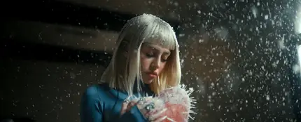 Nicki Nicole anuncia su nueva etapa con 'Frío' Nicki Nicole anuncia su nueva etapa con 'Frío'