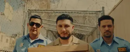 Omar Montes, en el videoclip de 'Patio De La Cárcel'. Omar Montes, en el videoclip de 'Patio De La Cárcel'.