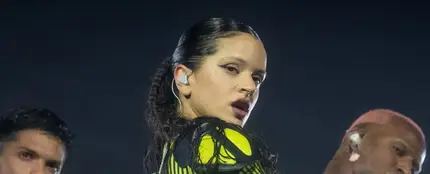 Rosalía durante un concierto Rosalía durante un concierto