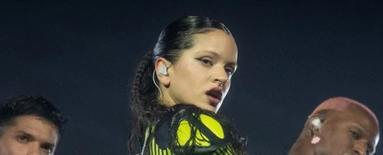 Rosalía durante un concierto Rosalía durante un concierto
