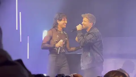 Pablo Alborán canta con Leo Rizzi Pablo Alborán canta con Leo Rizzi