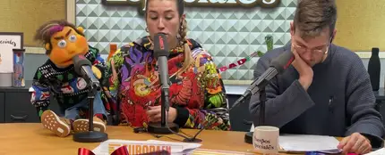 El Niño Paco vuelve a 'Cuerpos especiales' con un villancico: "Pero mira cómo beben mi padre y mi tío" El Niño Paco vuelve a 'Cuerpos especiales' con un villancico: "Pero mira cómo beben mi padre y mi tío"