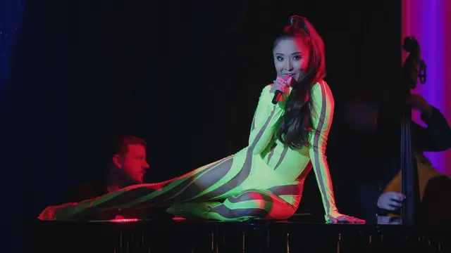 Ashley Park ('Emily en París') sorprende con su cover de 'Don't start' now de Dua Lipa
