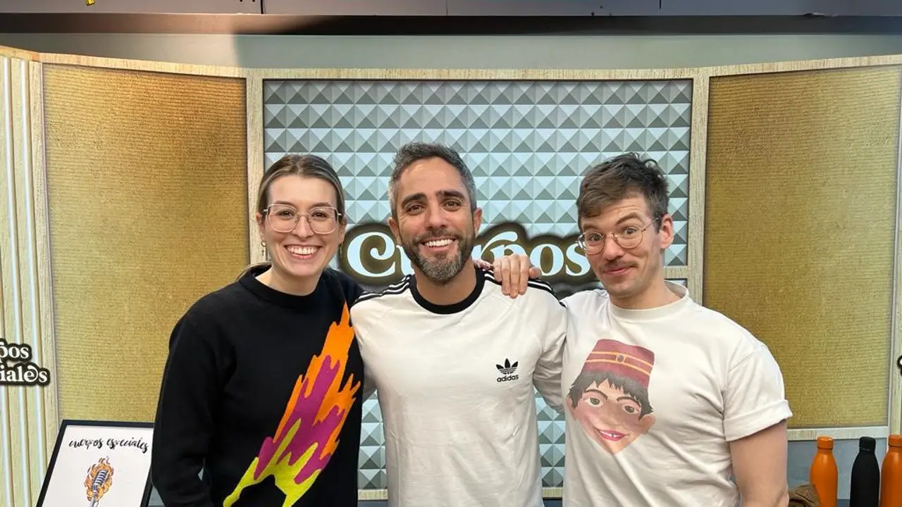 Roberto Leal con Eva Soriano e Iggy Rubín en 'Cuerpos especiales'. Roberto Leal con Eva Soriano e Iggy Rubín en 'Cuerpos especiales'.